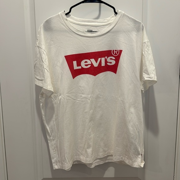 Levi's Tops - Levi’s Logo Tee